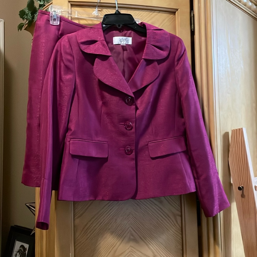 Le Suit Magenta Pencil Skirt Set